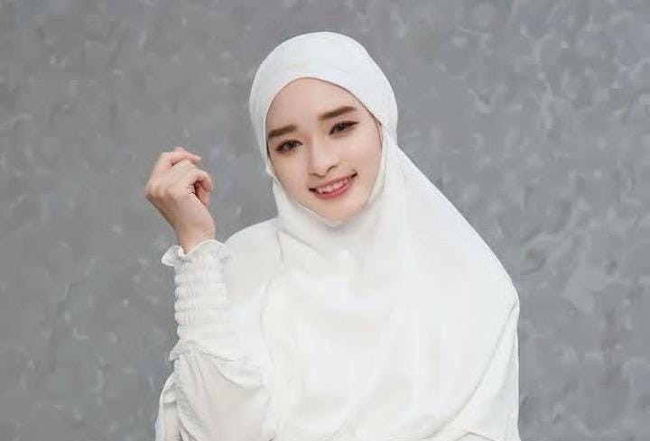 Pihak Inara Rusli Minta Wardatina Mawa Hentikan Pembahasan Dugaan Perzinaan Sebelum Ada Tersangka