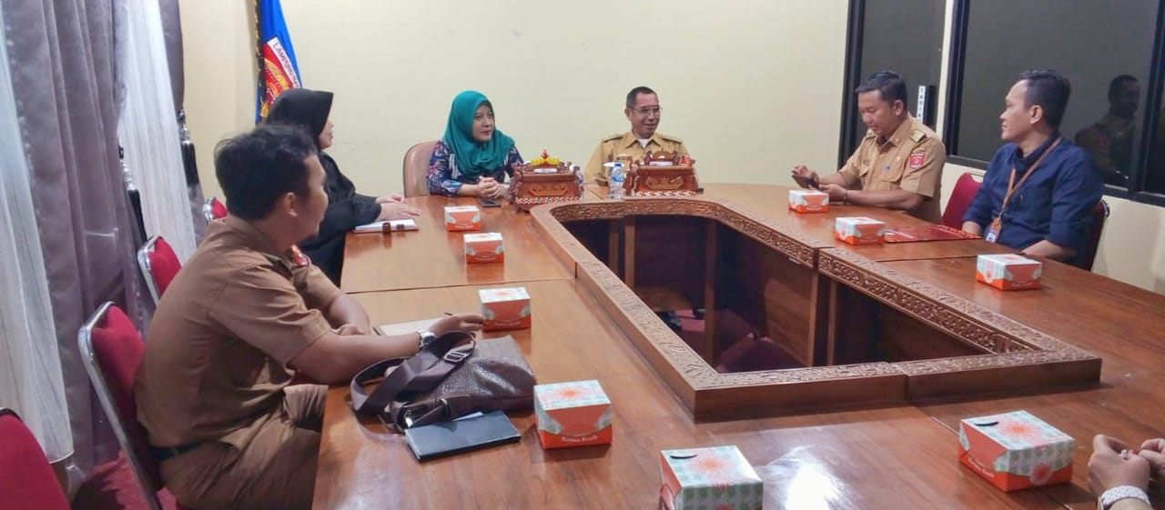 Kantor Bahasa Provinsi Lakukan Evaluasi dan Monitoring di Lambar