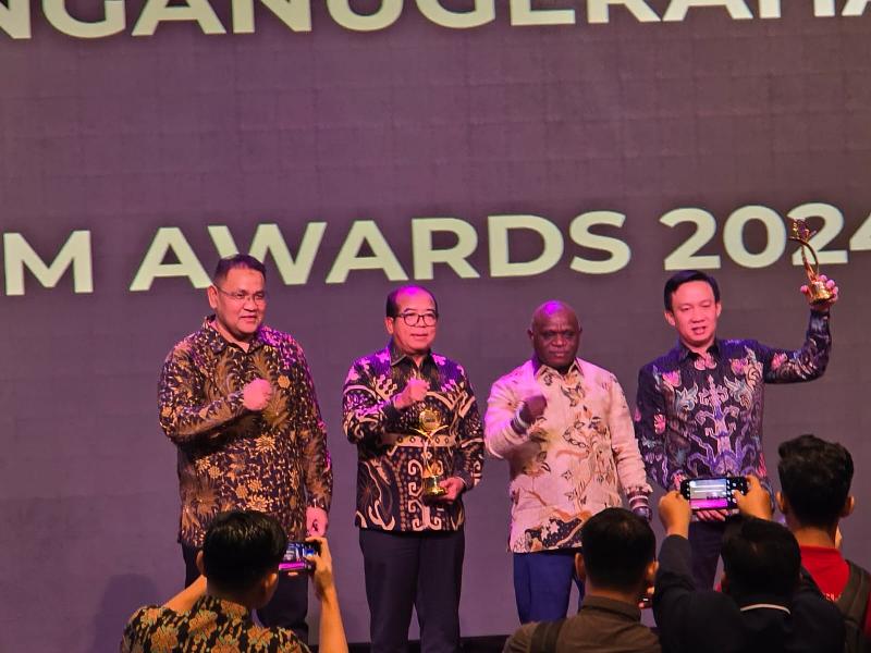 Jalin Hubungan Baik Dengan Media Massa, Pj Gubernur Samsudin Raih Penghargaan JMSI Award