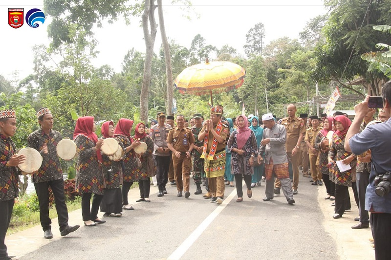 PJ Bupati Lambar Pastikan Pembangunan Jalan Lumbok Seminung di Pertengahan 2023