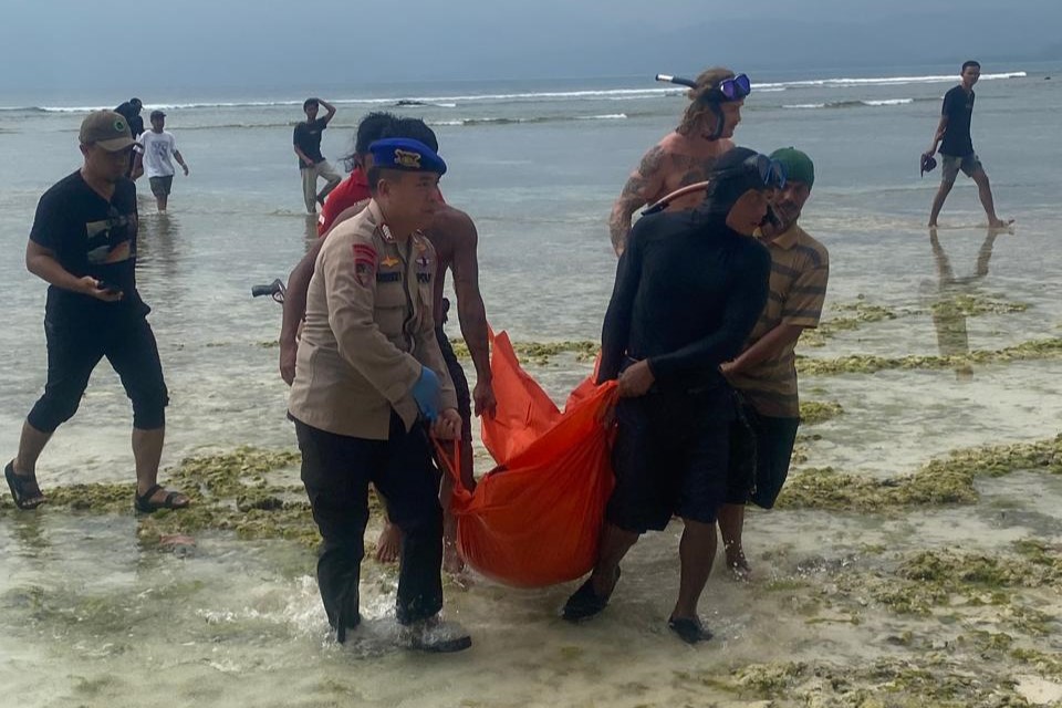 Turis Prancis Ditemukan Meninggal Dunia di Perairan Pantai Walur