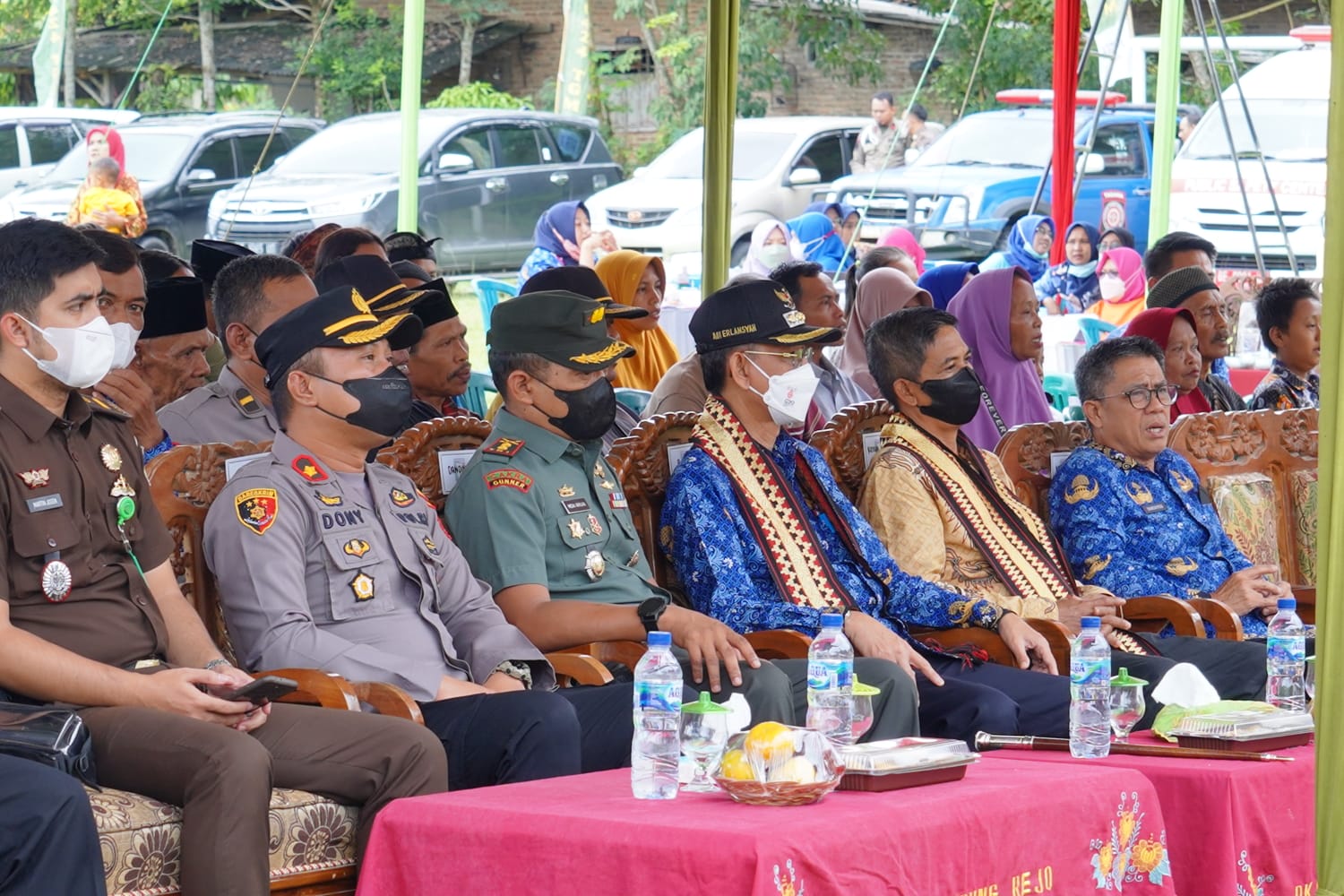 Pj Bupati Pringsewu Lepas Keberangkatan Peserta dan Penggembira Muktamar Muhammadiyah