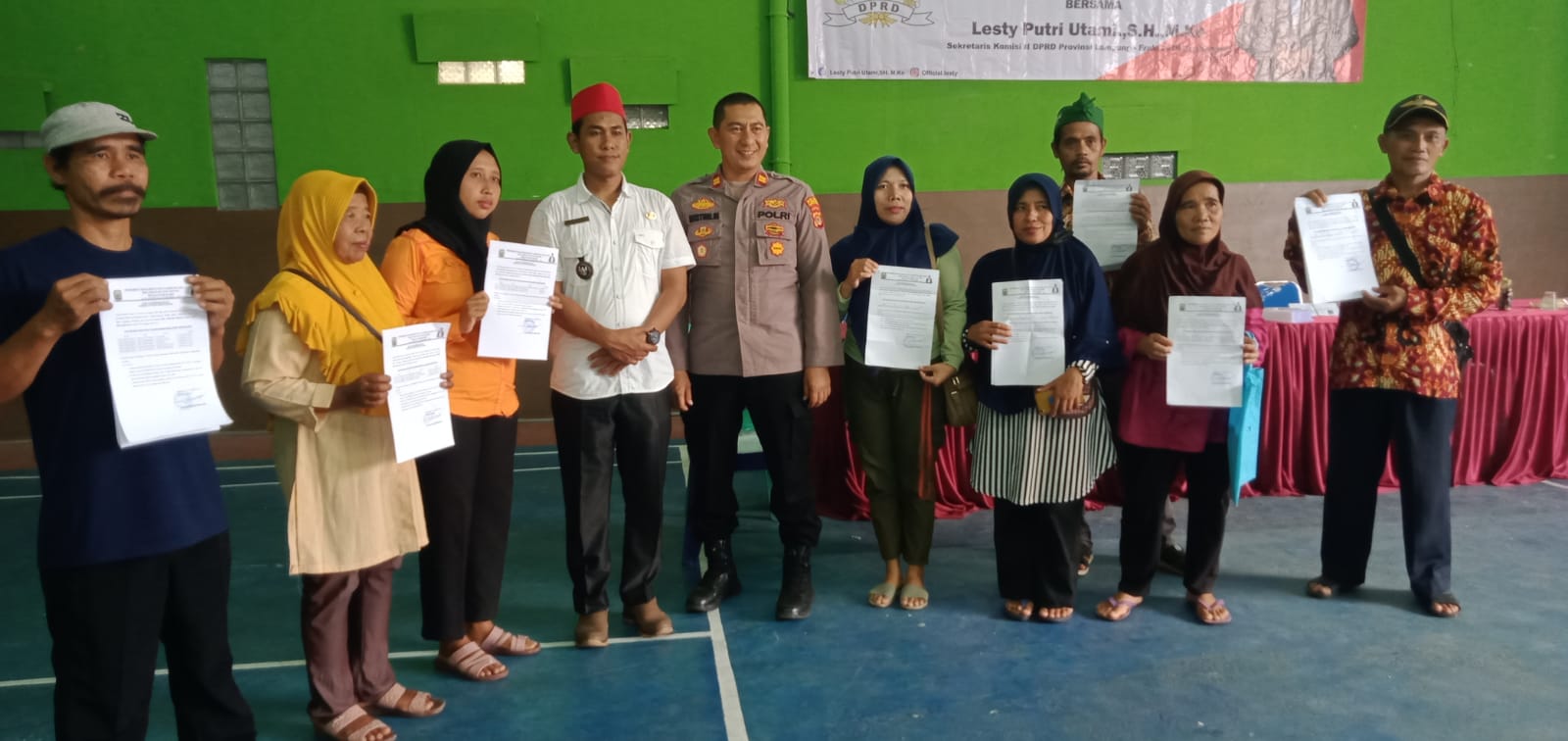 770 KK Desa Fajarbaru Terima PBI dari Kementerian Sosial