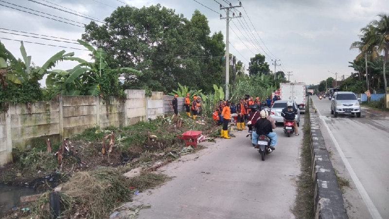 Antisipasi Cuaca Ekstrem, Pemkot Bandar Lampung Bersihkan Drainase Hingga Perbatasan Lamsel