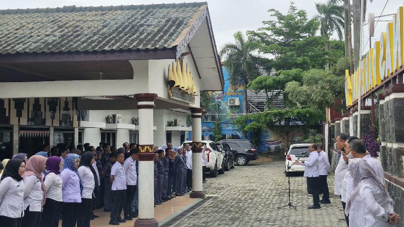 Sidak Kantor Disparekraf Lampung, Pj Gubernur Samsudin Tegaskan Pentingnya Dedikasi dan Integritas ASN