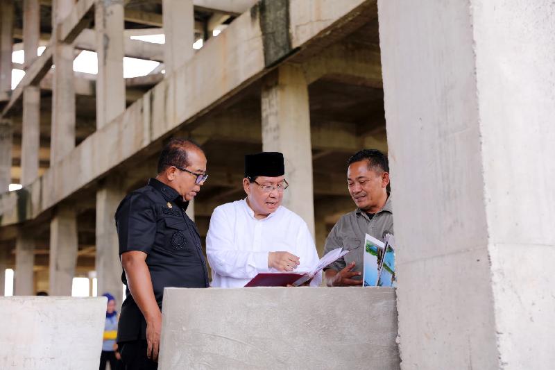 Penjabat Gubernur Lampung Tinjau Pembangunan Masjid Al-Hijrah di Kota Baru