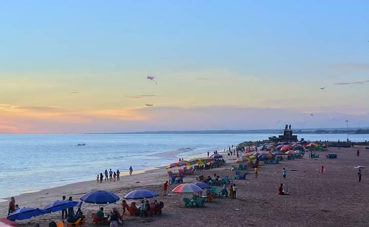 Pantai Gandoriah, Keindahan yang Menawan di Pusat Kota Pariaman