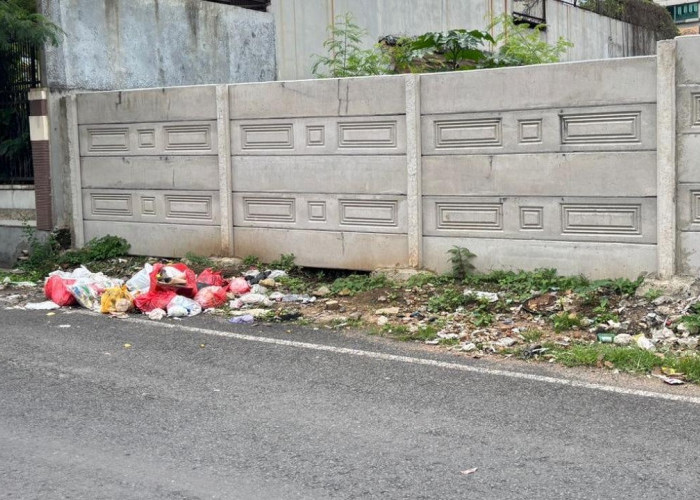 Jalan Jenderal Suprapto Tercemar Sampah, Warga Minta Pengawasan Diperketat