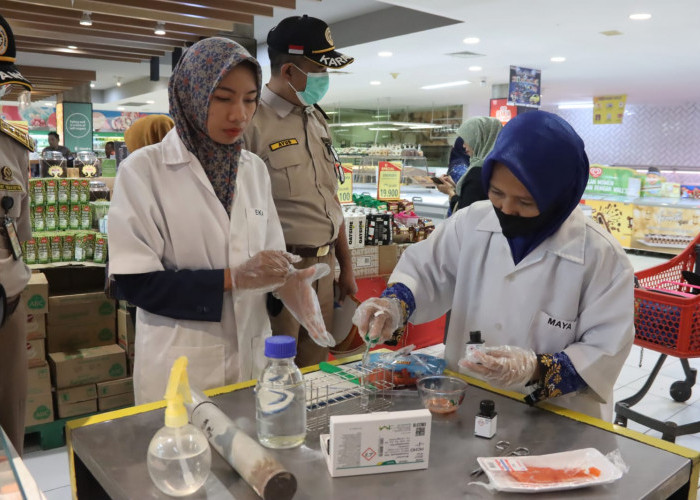 Tim Koordinasi JKPD Lampung Lakukan Pengawasan Keamanan Pangan Jelang Hari Raya