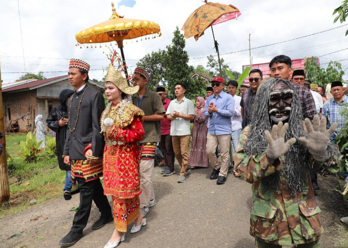 Sekura Cakak Buah Tetap Membumi, Parosil Ajak Warga Lambar Jaga Marwah Budaya Warisan Leluhur