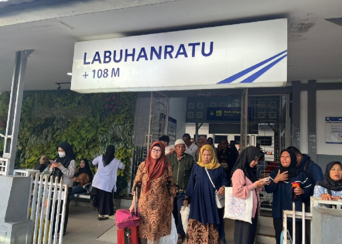 Lonjakan Penumpang di Libur Isra Mi'raj, Tiket KA Rajabasa dan Kualastabas Laris Manis
