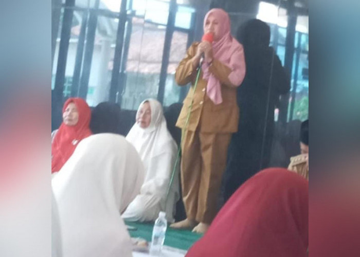Lurah Tanjungbaru Bandarlampung Hadiri Pengajian di Masjid Darul Muslimin