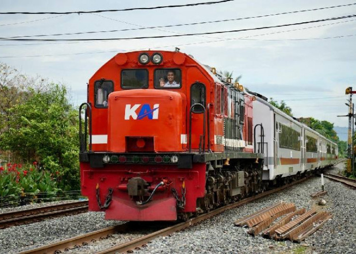Pejalan Kaki Tertemper KA Kuala Stabas di Labuhan Ratu, KAI Ingatkan Bahaya Jalur Rel