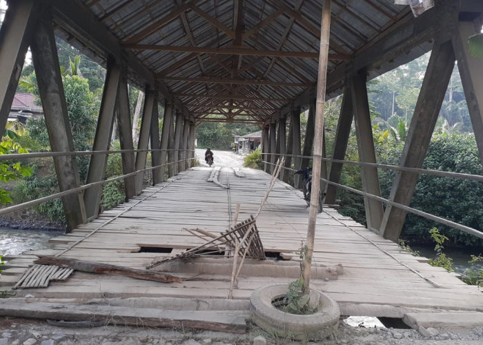 Jembatan di Suoh Rusak dan Tak Bisa Dilalui Mobil, Begini Respon Pemkab Lampung Barat