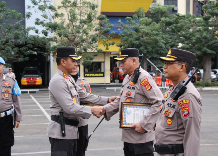 Ungkap Berbagai Kasus, 17 Personel Polresta Bandar Lampung Terima Penghargaan