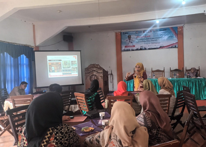 Diskoperindag dan Dekranasda Lampung Barat Gelar Pelatihan Teknis Standarisasi Produk Kerajinan Khas Daerah