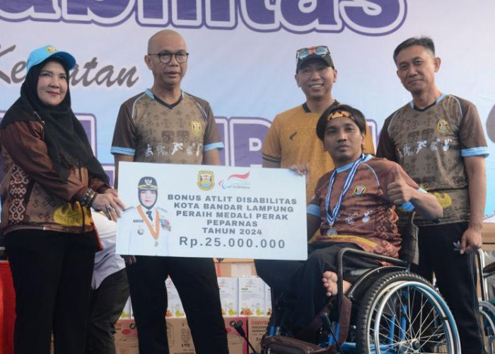 Atlet Disabilitas Peraih Medali Peparnas 2024, Oko Minaldi, Dapat Hadiah Umroh dan Uang Tunai