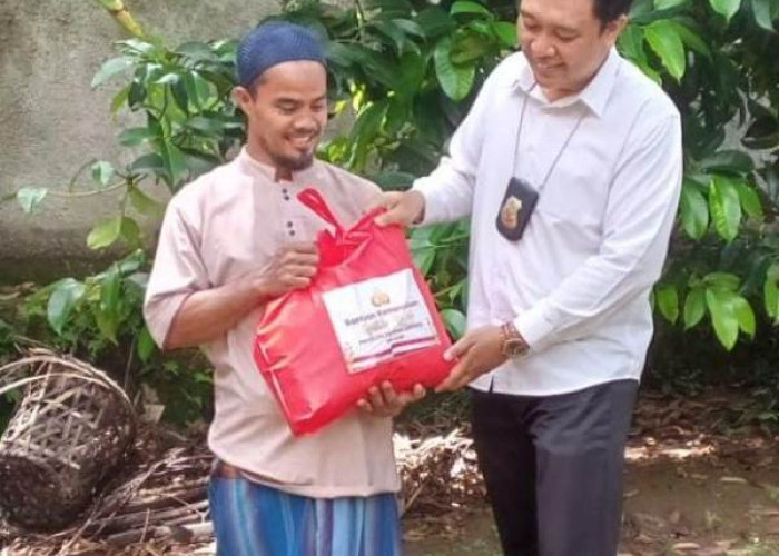 Ramadhan, Sat Reskrim Polresta Bandar Lampung Bagikan Paket Sembako