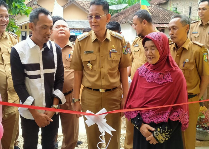 Pemkab Pringsewu Beri 50 Unit Bantuan Bedah Rumah di 2 Kecamatan