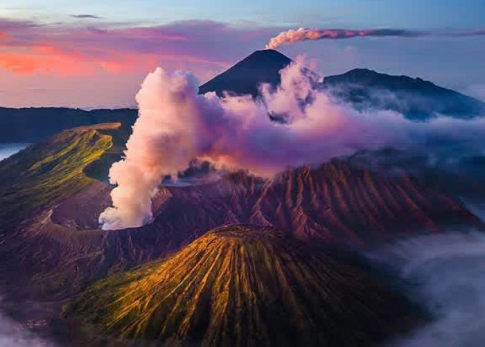 20 Destinasi Wisata Indonesia, dari Pegunungan hingga Surga Laut