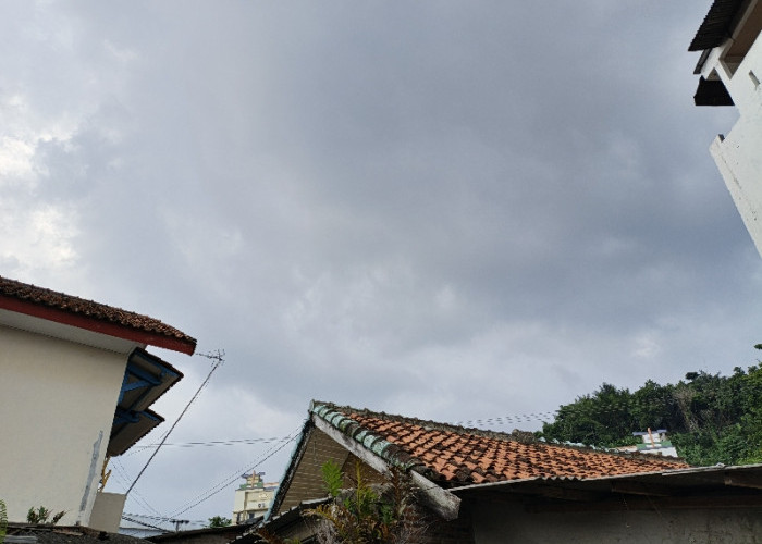Cuaca Bandar Lampung Siang Ini Berpotensi Hujan, Warga Diminta Waspada