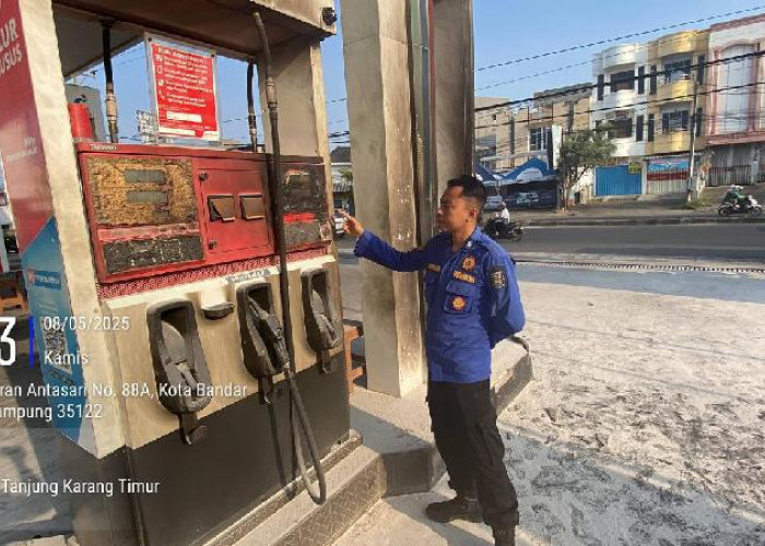 Diduga Korsleting Listrik, Mesin Pompa Penampungan BBM di SPBU Antasari Terbakar