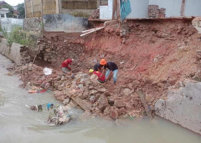 Pemkot Bandar Lampung Percepat Perbaikan Talud Jebol Akibat Banjir