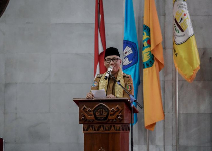 Gubernur Mirza Dorong Kolaborasi Mahasiswa untuk Wujudkan Indonesia Emas 2045