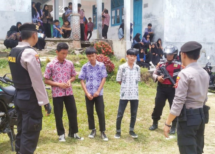Jaga Kamtibmas, Satuan Samapta Kunjungi SMAN 1 Karya Penggawa