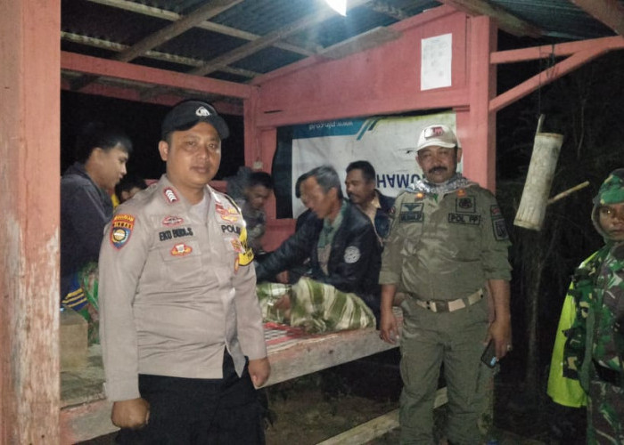 Cek Keamanan Lingkungan, Kasi Trantib bersama TNI-Polri Pantau Pos Ronda