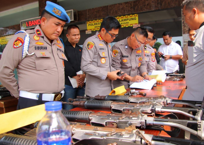 Kapolresta Bandar Lampung Periksa Seluruh Senpi Dinas, Cegah Penyalahgunaan Personel