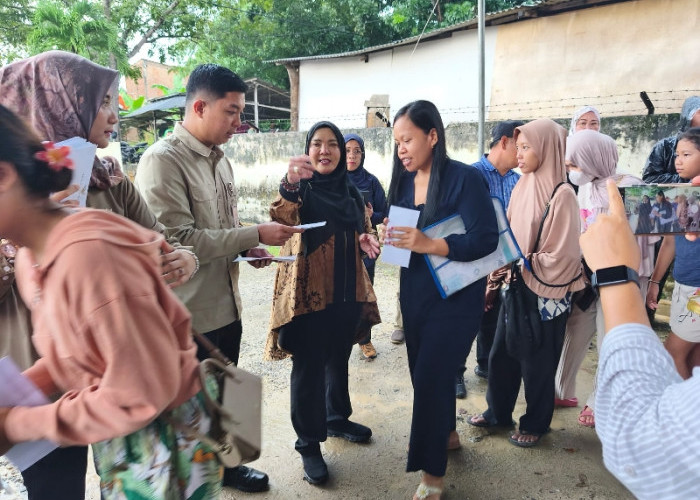 Pemkot Bandar Lampung Salurkan Bantuan untuk 521 KK Korban Banjir di Tanjung Senang