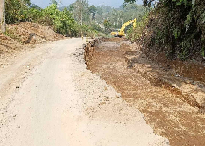 DPRD Tuding Proyek Jalan Sukau-Lumbok Seminung Timbulkan Masalah