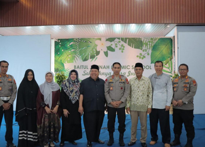 Kapolda Lampung Jalin Komunikasi dengan Masyarakat Lewat Jumat Curhat