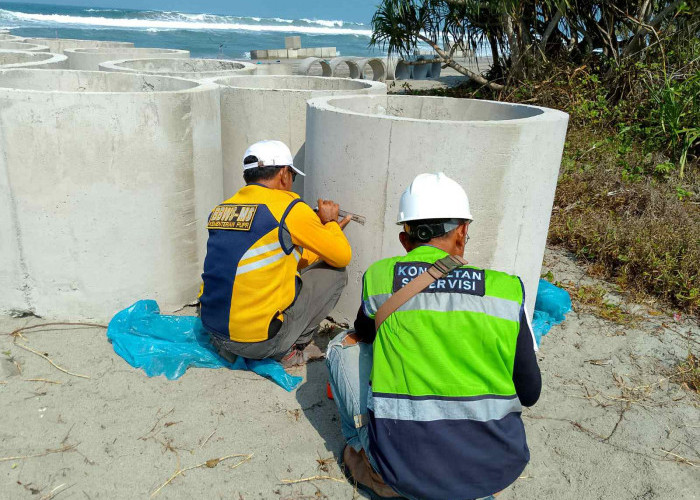 BBWS Mesuji Sekampung Pastikan Pembangunan Pengaman Pantai di Pesisir Barat Penuhi Spesifikasi Teknis