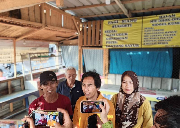 Pedagang di Jalan Raflesia Bandar Lampung Dapat Bantuan Modal dan Tawaran Pinjaman Tanpa Bunga