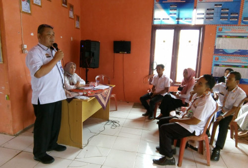 Dinas PPPA Lampung Gelar Bimtek Ekonomi Kreatif Bagi PEKKA di Pekon Sukaraja 