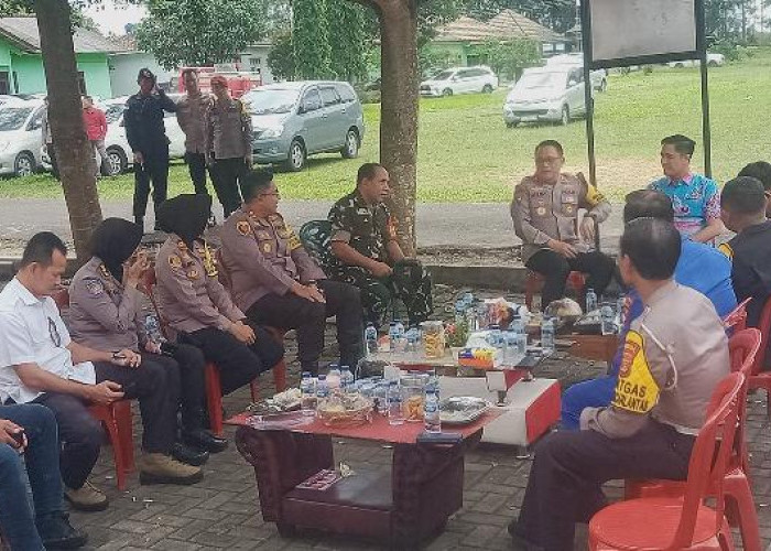 Kapolda Lampung Cooling System Rekapitulasi Suara di Kecamatan Jatiagung 