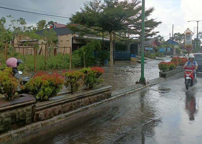 Banjir Jalan Waymengaku, Tim UPTD Segera Lakukan Evaluasi Teknis