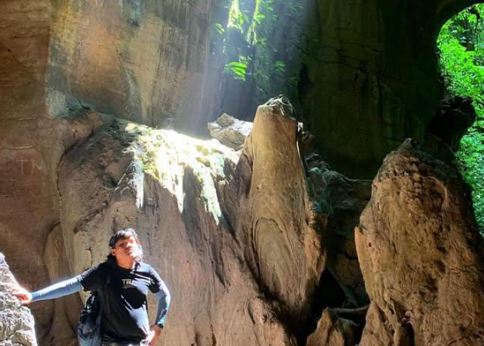 Gua Kampret, Cahaya Surgawi dari Jantung Hutan Langkat