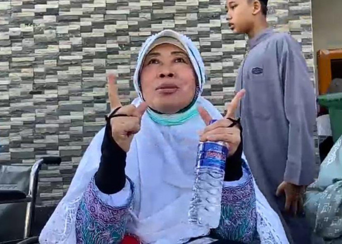 Cerita Sedih Agustina, Jamaah Haji Asal Bandar Lampung, Hanya Makan Roti Saat di Muzdalifah
