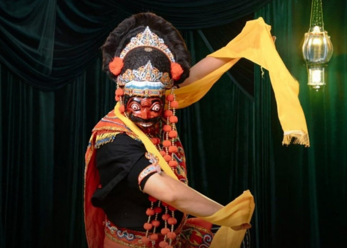 Tradisi Topeng Menor: Warisan Betawi yang Lucu dan Penuh Warna