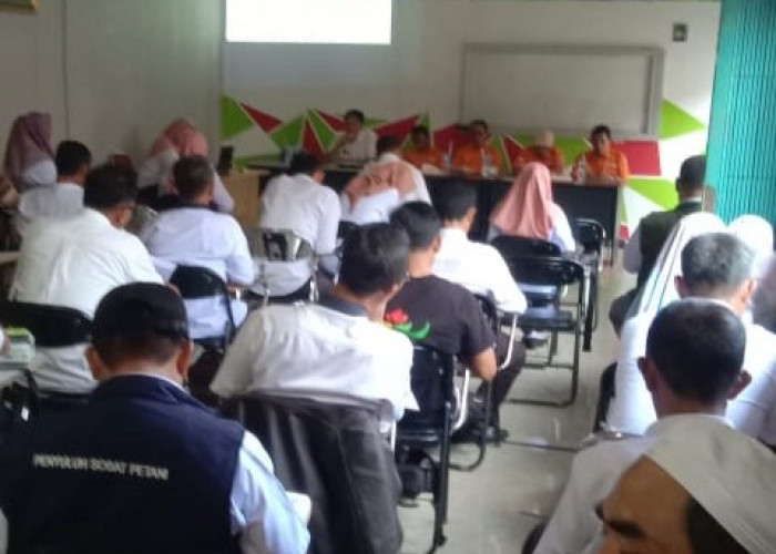 DKPP Pesbar Laksanakan Sekolah Lapangan Pengendalian Hama