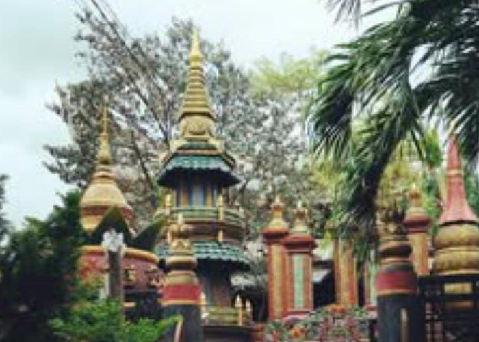 Pesona Religi Masjid Aschabul Kahfi Perut Bumi Tuban