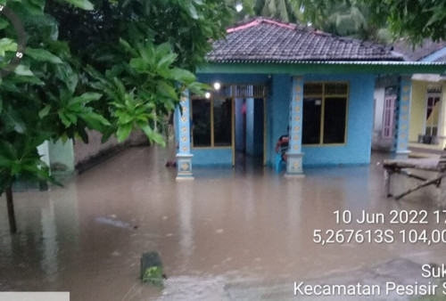 Way Tenumbang Kembali Meluap, Puluhan Rumah Warga Terdampak Banjir