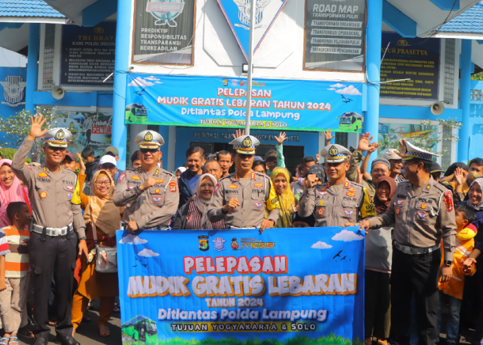 Dirlantas Polda Lampung Berangkatkan Ratusan Pemudik Gratis Menuju Yogyakarta dan Solo