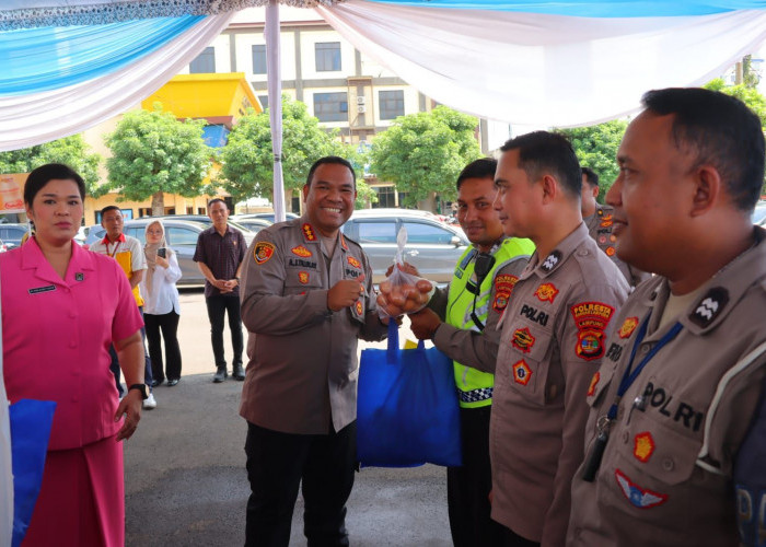 Sambut Idul Fitri, Polresta Bandar Lampung Hadirkan Sembako Murah