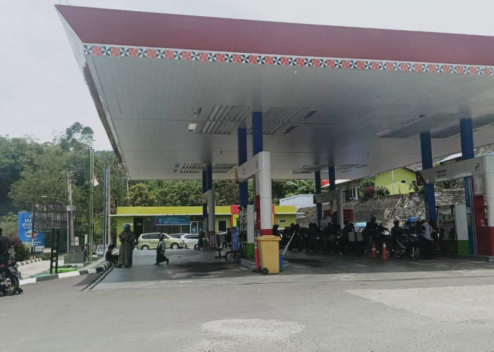 Mesin Pompa Rusak, Penjualan BBM Jenis Pertamax di SPBU Liwa Sementara Terhenti