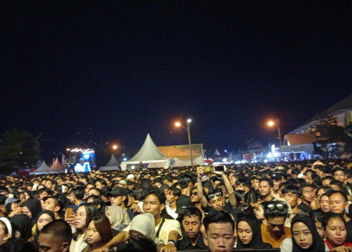 Konser Tipe-X Sukses Digelar, Ribuan Penonton Penuhi Pekan Raya Lampung