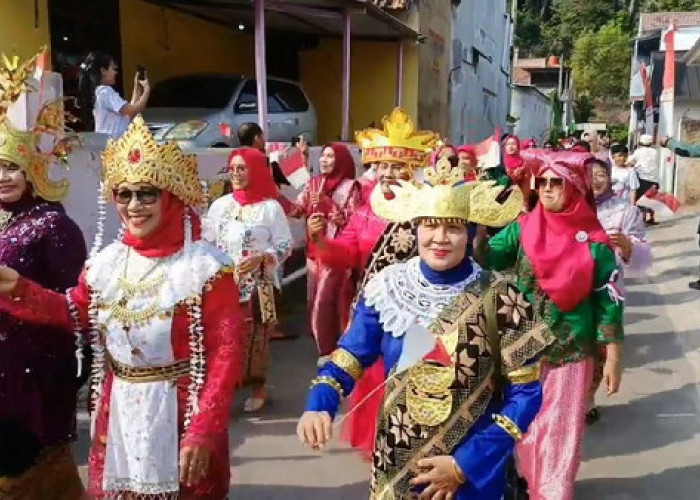 Unik! Ada Upacara Peringatan Hari Kemerdekaan RI ke-79 Gunakan Bahasa Lampung